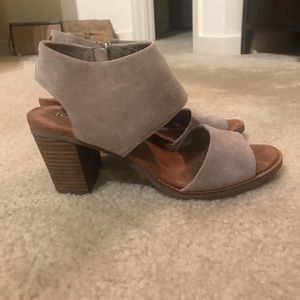 Toms | Suede Sandals